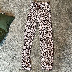 Alloy 37” inseam . Size S